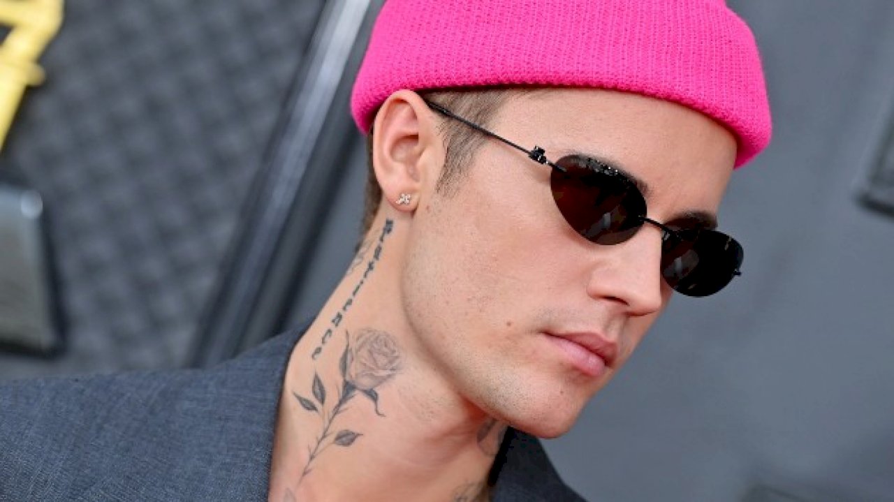 Justin Bieber Says H&M Merchandise Was Released Without His Permission